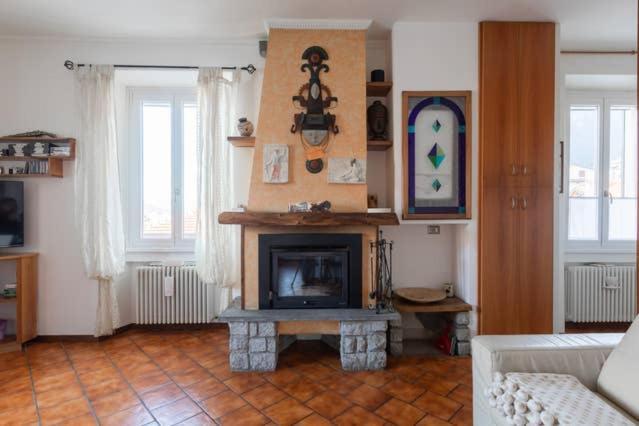 レッツェノCasa Emiアパートメント エクステリア 写真